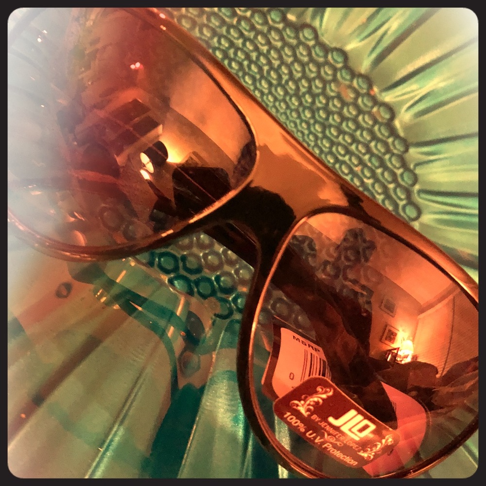 J-Lo sunglasses ... never worn!